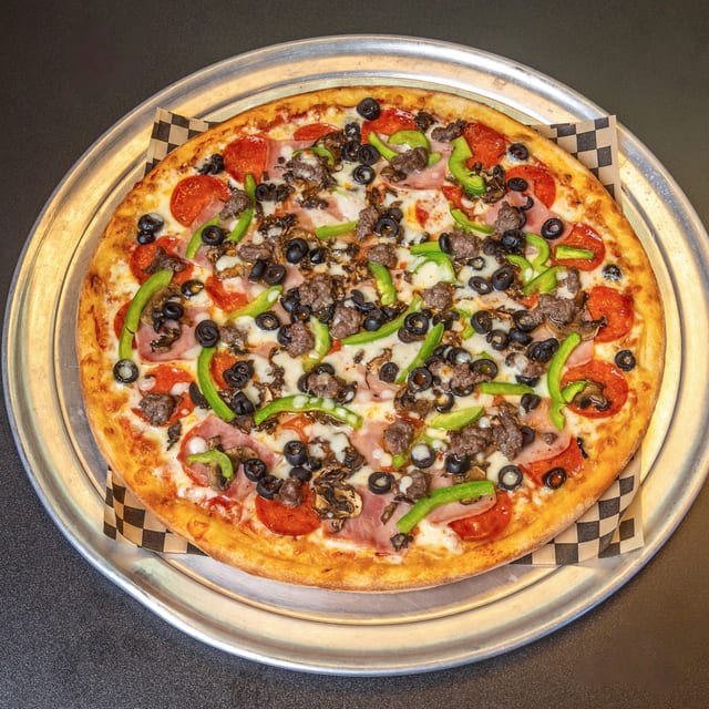 Garlic Supreme Pizza.